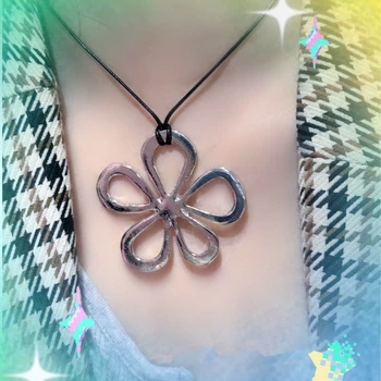 Стильное ожерелье с полым цветочным кулоном, цепочка из пяти лепестков на ключице, ювелирные изделия