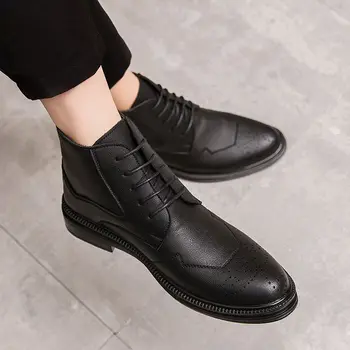 Новые мужские ботинки в британском стиле; Коричневые/черные Мужские Короткие ботинки из Флока с острым носком на шнуровке для мужчин; Botas De Hombre; Мужские ботинки B61
