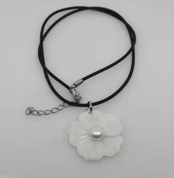 Красивое ожерелье с подвеской из натурального Белого пресноводного перламутра в виде ракушки и цветка