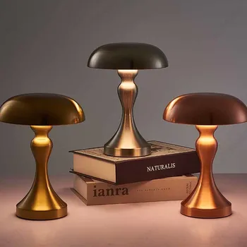 Скандинавская светодиодная золотая настольная лампа для украшения бара отеля 