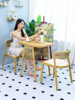 Простой маленький чайный столик для чаепития на открытом воздухе, стол для чаепития и два стула, домашний ротанговый стул из трех предметов