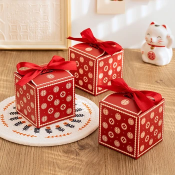 Традиционная красная китайская свадебная коробка конфет 100шт Свадебные сувениры Подарочная коробка двойного счастья для гостей Упаковка шоколада 7х7х7см