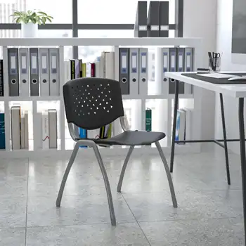 Серия Flash Furniture HERCULES весом 880 фунтов Вместительный стул из черного пластика с каркасом из титаново-серого порошкового покрытия.