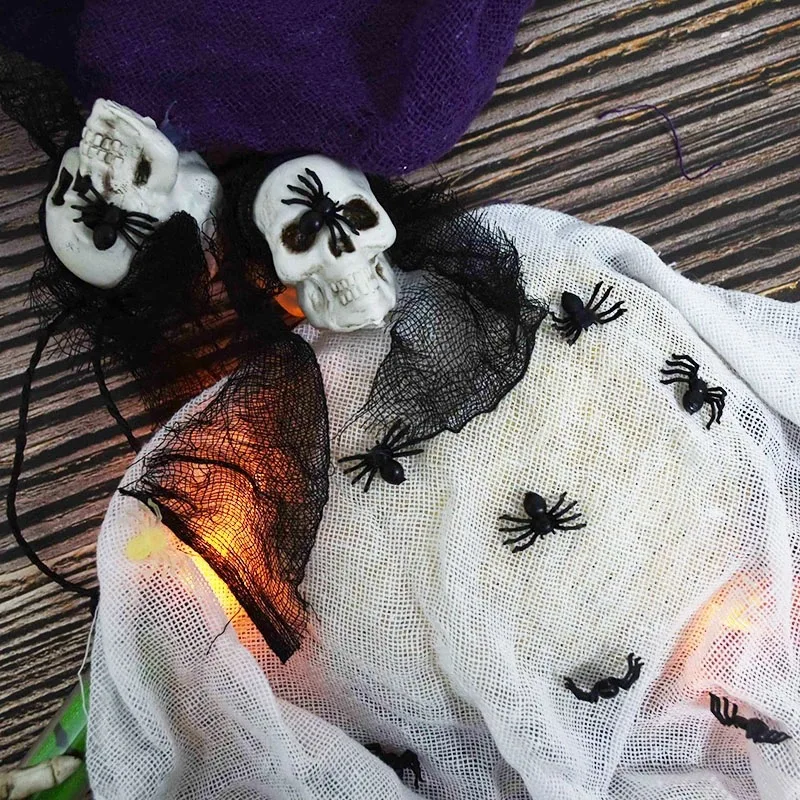 10 шт. популярных пластиковых мини-шуток на Хэллоуин, черно-серебристый флуоресцентный паук, украшения для вечеринок своими руками