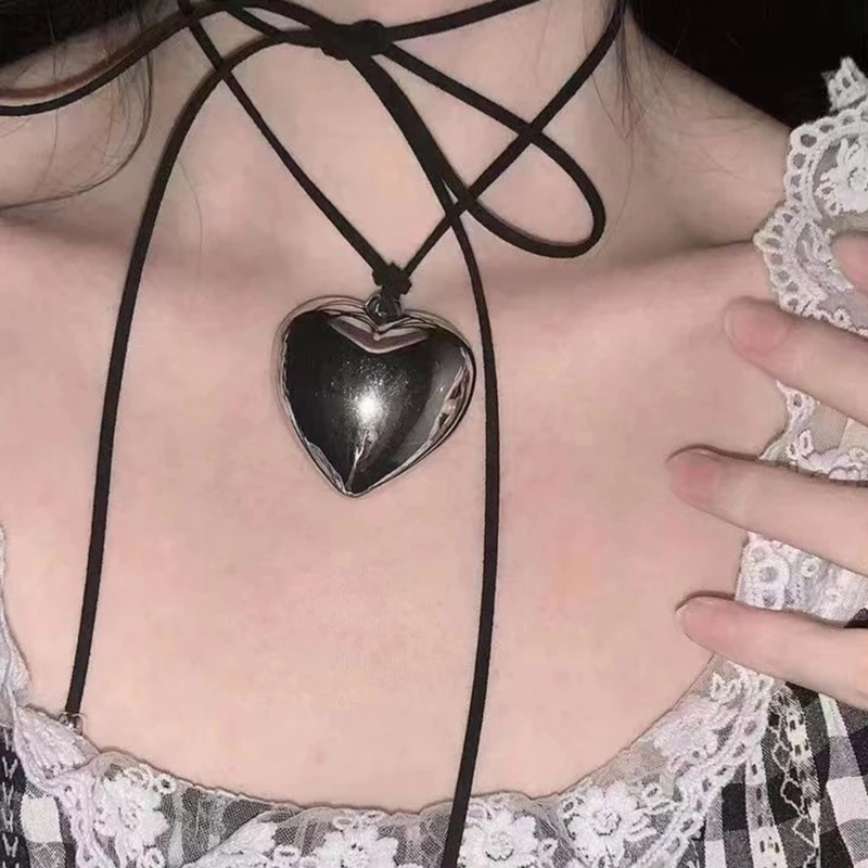 Ожерелья с подвеской в виде сердца, Маленькие чокеры с подвеской в виде сердца, ожерелье из сплава, ювелирные изделия для девочек, женские украшения для вечеринок.