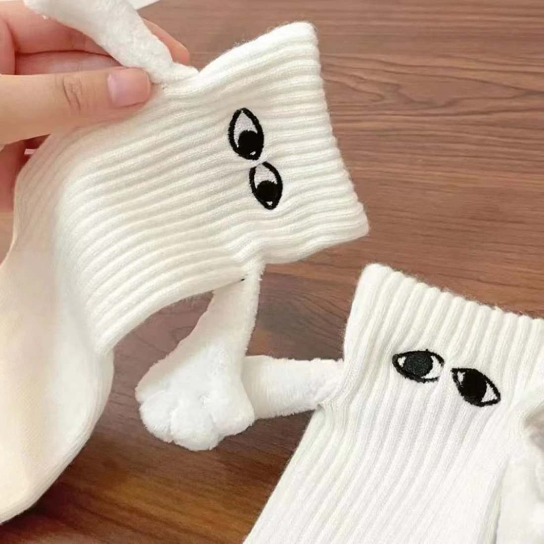 Магнитные всасывающие носки для пары Мультяшные Милые Носки Рука об руку Дышащие Удобные Носки для женщин, держащихся за руки Носки высокого качества