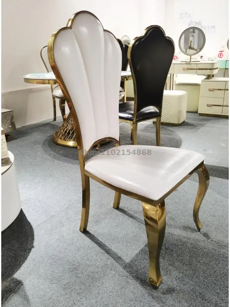 Легкий роскошный обеденный стул из нержавеющей стали, домашняя маленькая квартира, современный минималистичный гостиничный ресторан, высококачественное фланелевое кожаное кресло
