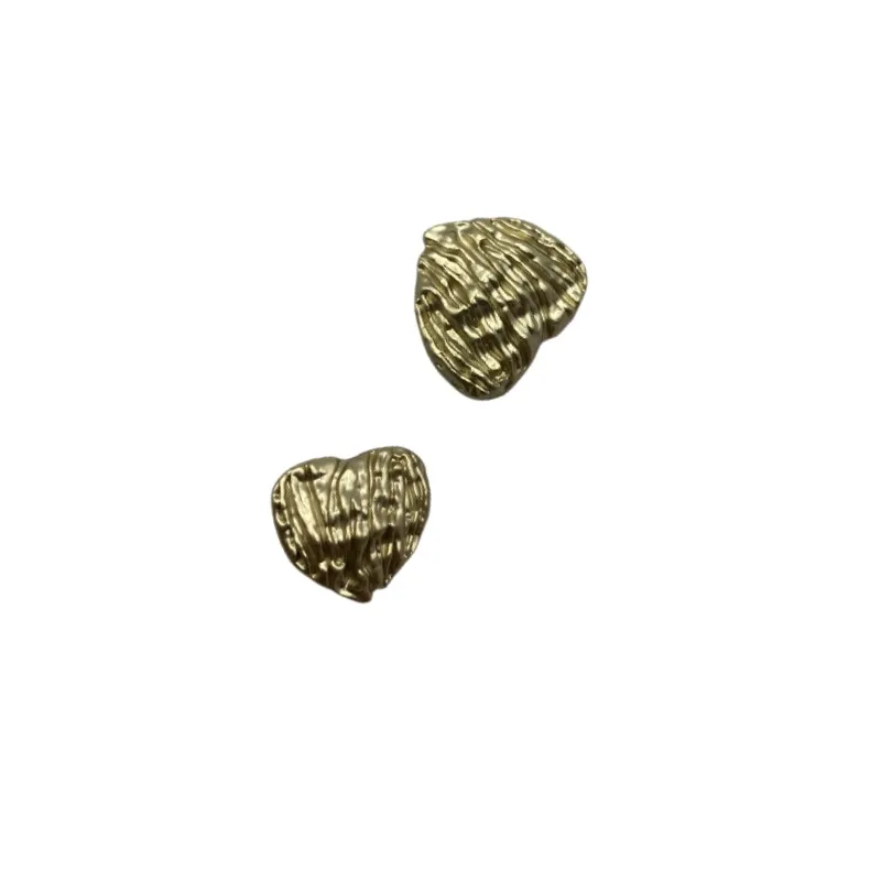 Металлическая пуговица из цинкового сплава в форме сердца, золотого и серебристого цвета, подходящая для женской броши, декоративных аксессуаров.